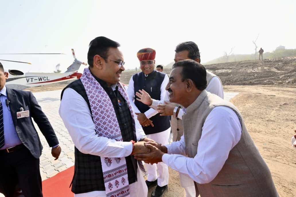 sanjeevbeniwal_'s tweet photo. गंगनहर निर्माण के 100 वर्ष पूर्ण होने के अवसर पर गाजर मंडी, साधुवाली में आयोजित भव्य समारोह में पधारे माननीय मुख्यमंत्री श्री भजनलाल शर्मा जी का श्रीगंगानगर जिले में हार्दिक स्वागत एवं अभिनंदन किया ।
BJP RajasthanBhajanlal SharmaCMO RajasthanMadan Rathore https://t.co/Omp1GovSu1