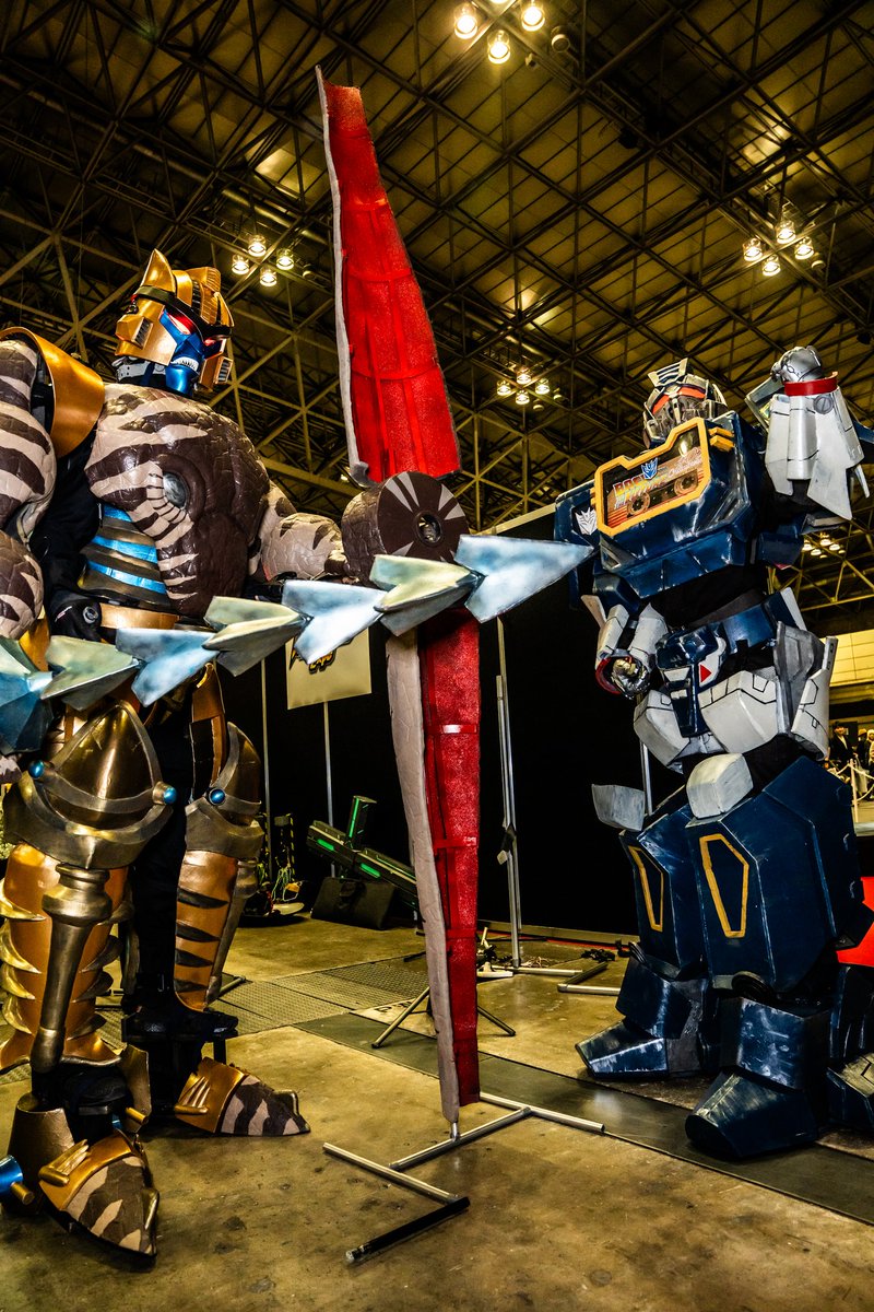 VALKEN_ZERO's tweet image. 空我さん @Qooga_13 ダイノボット
武蔵さん　@moguneko3　サウンドウェーブ

突発トランスフォーマー併せ、ありがとうございました！

#東京コミコン
#東京コミコン2025
#TCC2025 
#superrobocosexpo
#スーパーロボコス大展