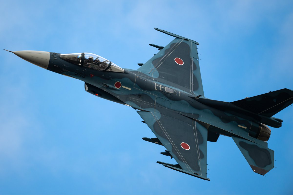 低い　広角レンズでもはみちんするほど低い
ことごとく逆光の予感は
するっちゃする
#2025百里基地航空祭