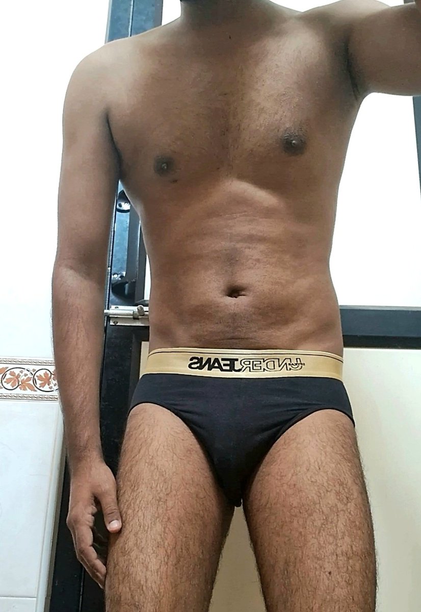 Arunkar54460442's tweet photo. With my New Inner😎
Under Jeans😊🌼 https://t.co/X10Q5aWYhw