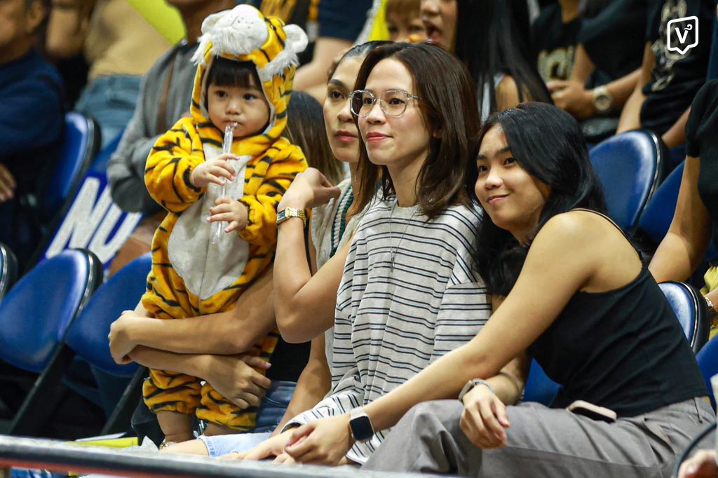 Hi Reg, Xy, and Avril! 🐯

📸 The Varsitarian
