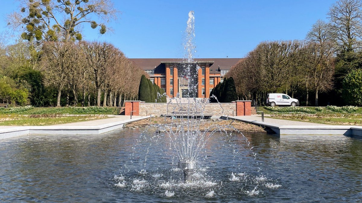 Lille : une joggeuse de 31 ans violée au Jardin des plantes. Un suspect originaire de Gambie écroué

 fdesouche.com/2025/12/06/lil…