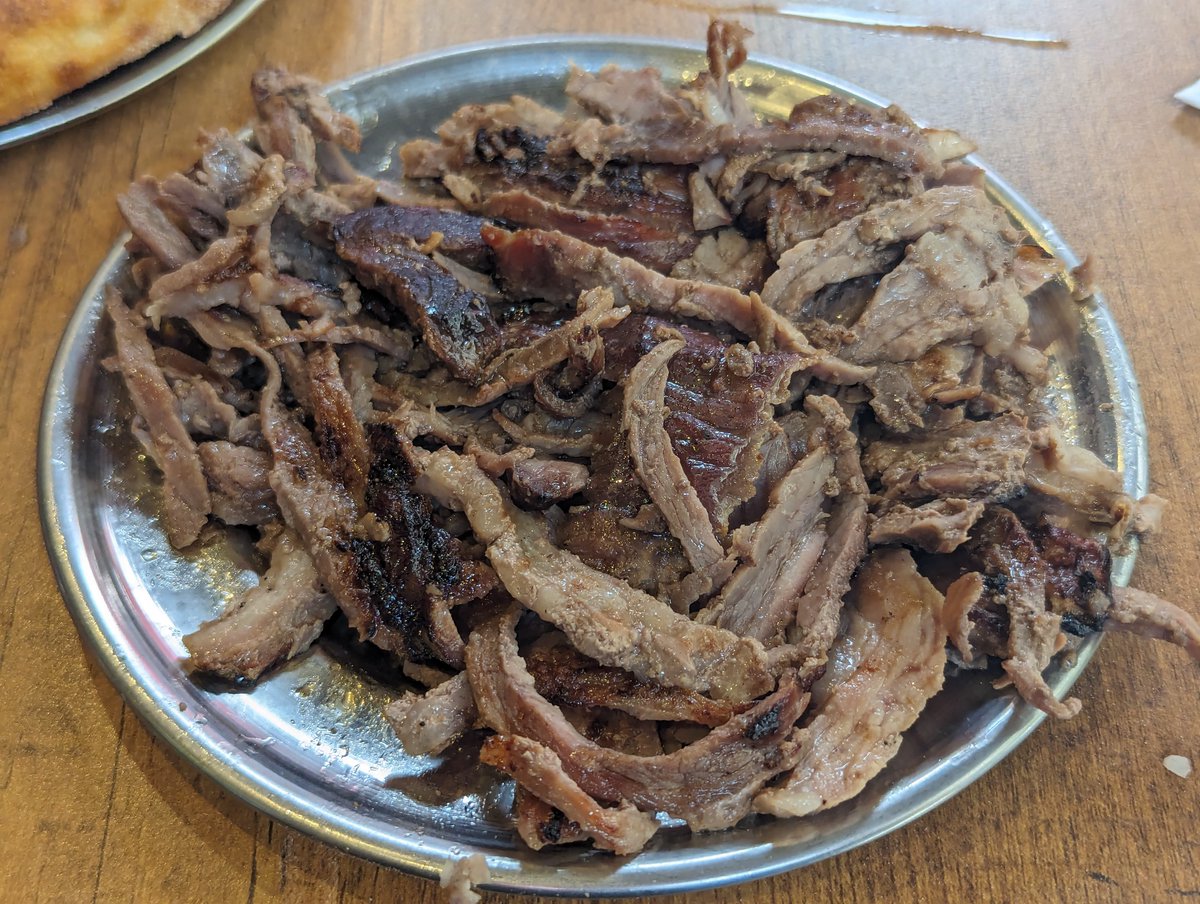 oyilmaz's tweet photo. Döner – İstanbul

1⃣ Sürmene, Cennet Mah.
2⃣ Bayramoğlu, 1Kavacık,
3⃣ Karadeniz, Beşiktaş https://t.co/co2xl3diTl