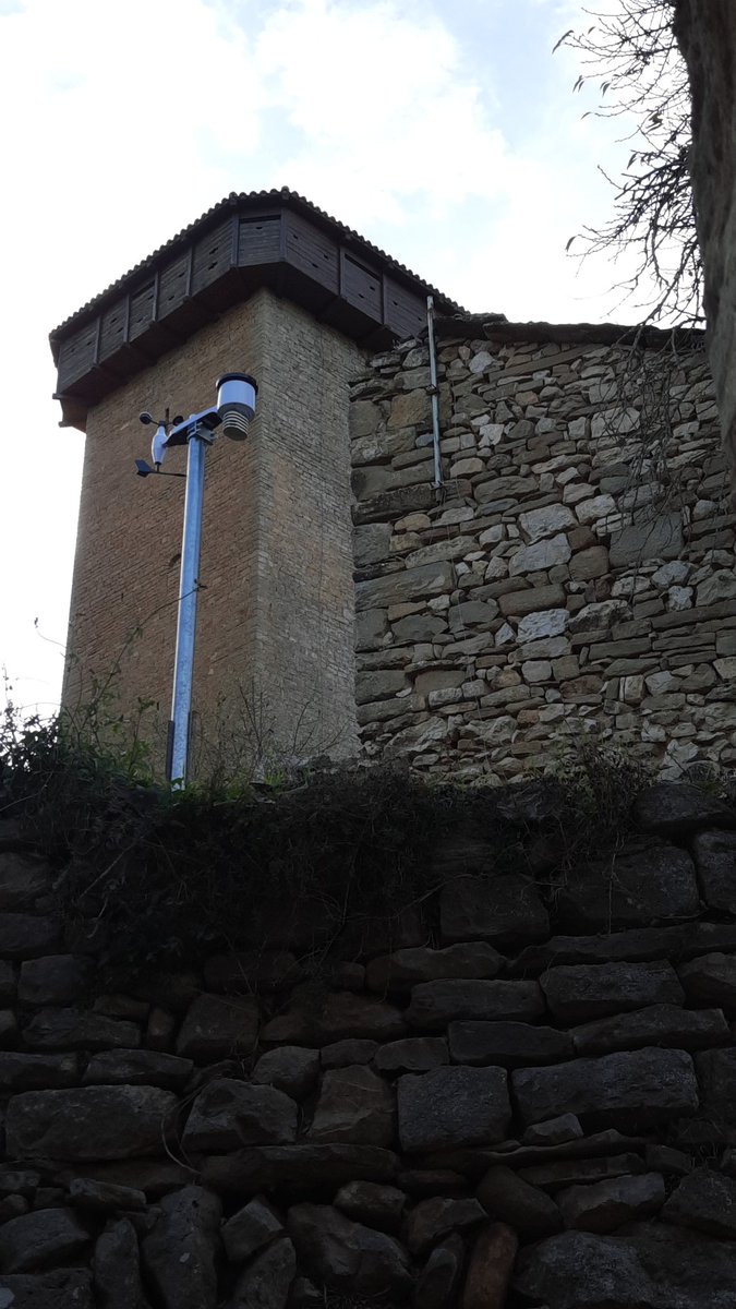 EMAsSobrarbe's tweet photo. Vigilando la torre y los cielos.

¡Muchas gracias @fru5kit4 por participar en la red con tu estación! https://t.co/wkwj9KQNAf