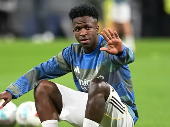🚨Le Real Madrid et Vinícius Júnior sont convaincus que le renouvellement de son contrat sera finalisé lorsque les négociations reprendront en 2026.