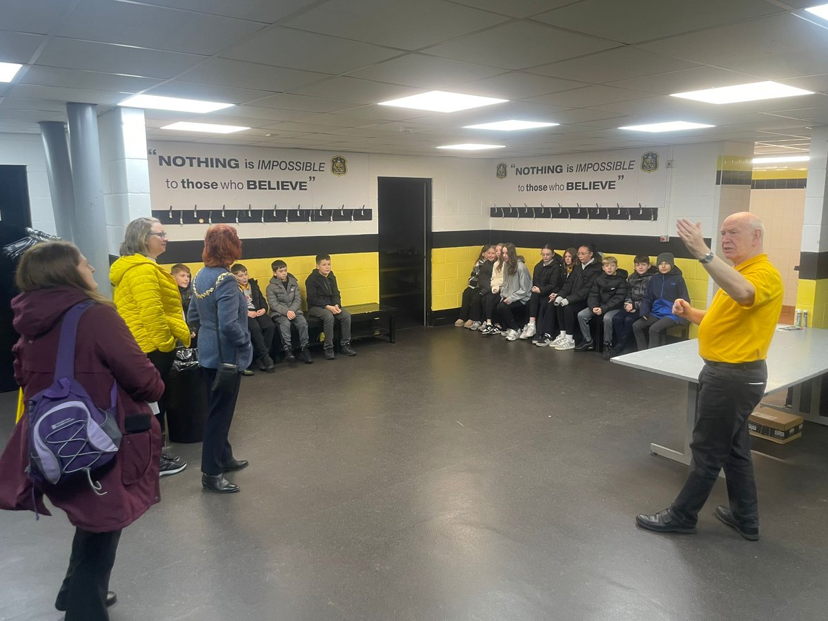 💛 We were proud to host a <a href="/SRtRCScotland/">Show Racism the Red Card 🏴󠁧󠁢󠁳󠁣󠁴󠁿</a> event at the club yesterday, with pupils from Knoxland and St Patrick's Primary joined by players from <a href="/Dumbarton_WFC/">Dumbarton WFC</a>, Club Historian Jim McAllister and local politicians for a day of interactive Anti-Racism Learning 📚