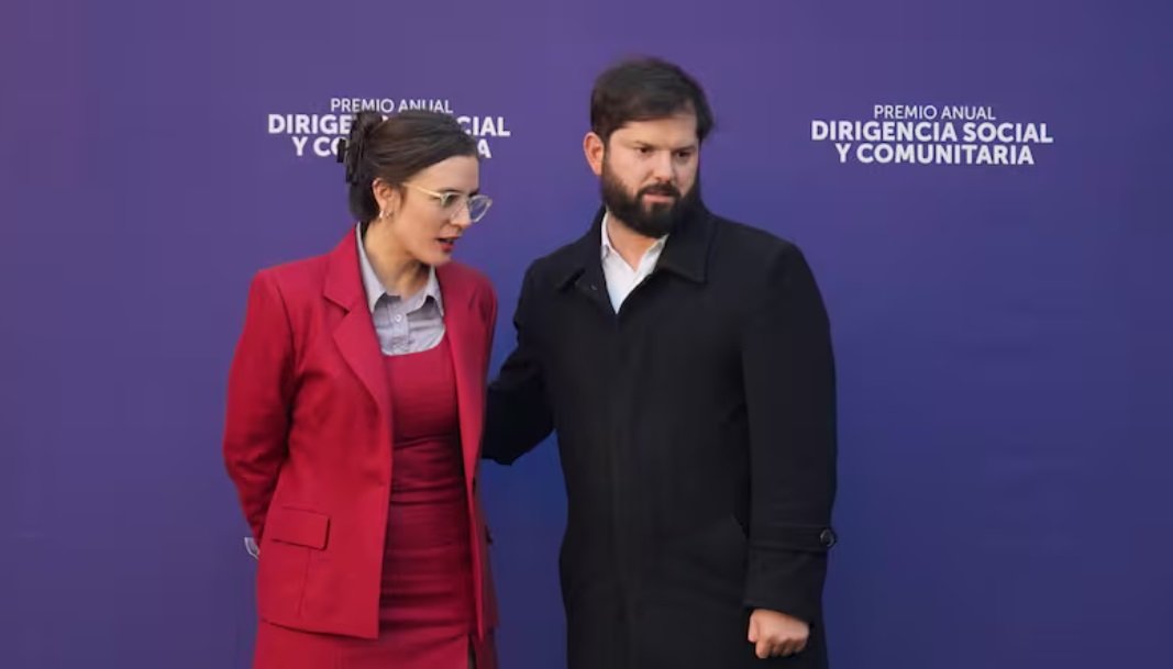 “Da pena y rabia“: Familias de San Antonio que llevan 10 años esperando una casa destrozan al gobierno por privilegiar a delincuentes que se toman terrenos gamba.cl/2025/12/famili…