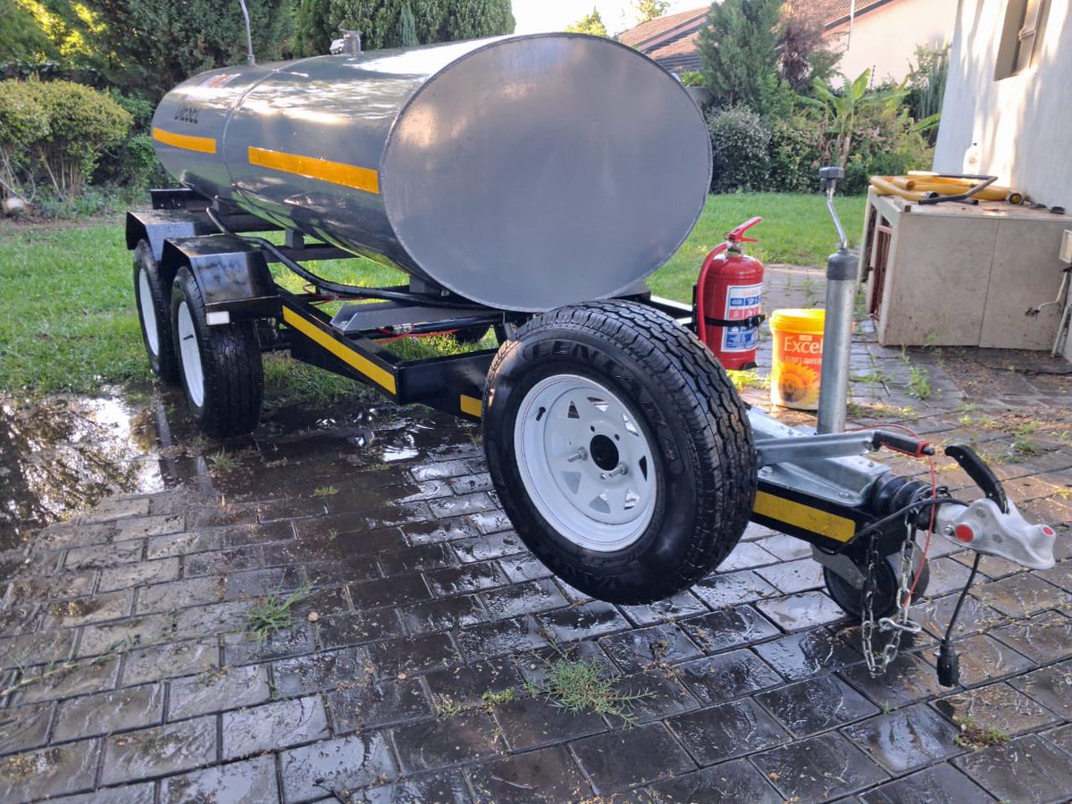 ⭐ FOR SALE: 2000L DIESEL TANK TRAILER – BRAND NEW &amp; UNREGISTERED! ⭐

💰 Price: R63,000 (NEGOTIABLE!)

Looking for a reliable diesel tank trailer for your site, farm, fleet, or business? This brand-new 2000L diesel tank trailer is ready to go!

Location: Bronkhorstspruit