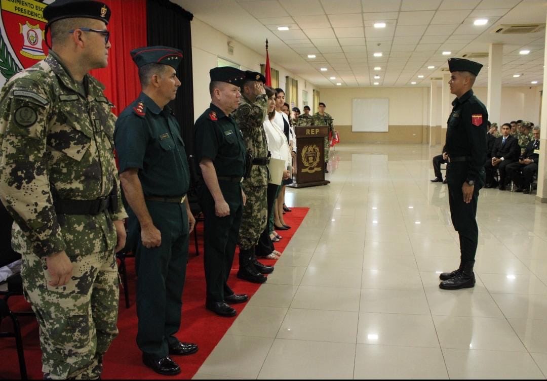 py_rep's tweet image. En el Salón Auditorio “El Carmen” del REP, se llevó a cabo la Ceremonia de Clausura de las Actividades Académicas del presente año de los conscriptos que realizan SMO en el REP y en FFMM.
🇵🇾+ Info en: facebook.com/share/p/1FoGZM…