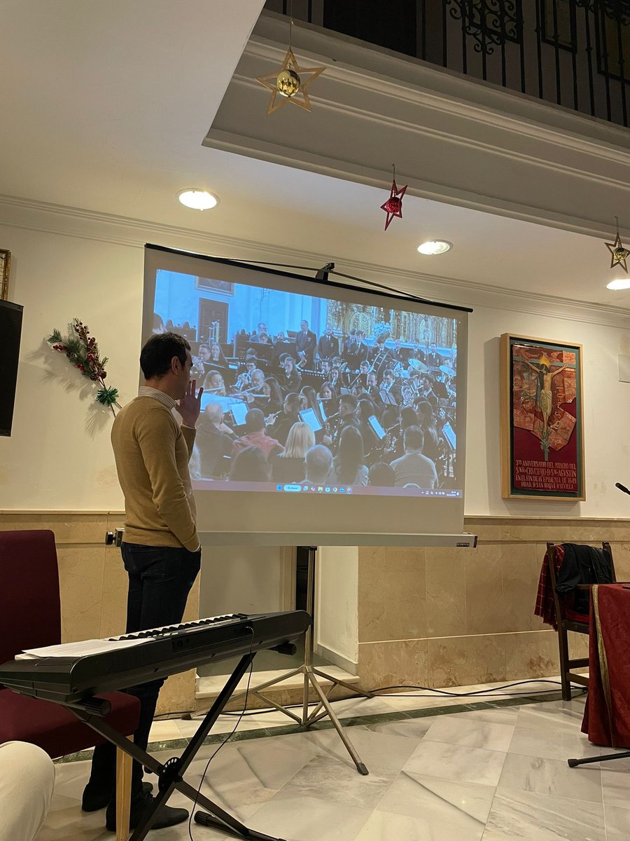 🤓 Ayer estuvimos presentes en los encuentros de apreciación musical, organizados por la <a href="/Hdad_SanRoque/">Hdad. de San Roque</a>. 

🔝 Aprendiendo siempre de los mejores, gracias <a href="/DHurtadoT/">David Hurtado</a> por tus aportaciones y consejos. 

¡Seguimos! 💪🏻