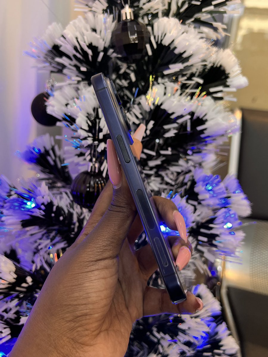 primefixke's tweet image. iPhone 15 pro battery swap 
Kes 8,000 only 

📍Norwich union second floor suite 8
☎️0703700600
#primefix #applerepair #iphonescreen