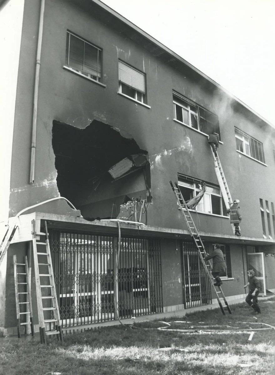 NickysBooks's tweet image. 6 dicembre 1990 - la strage del Salvemini 

Per non dimenticare mai