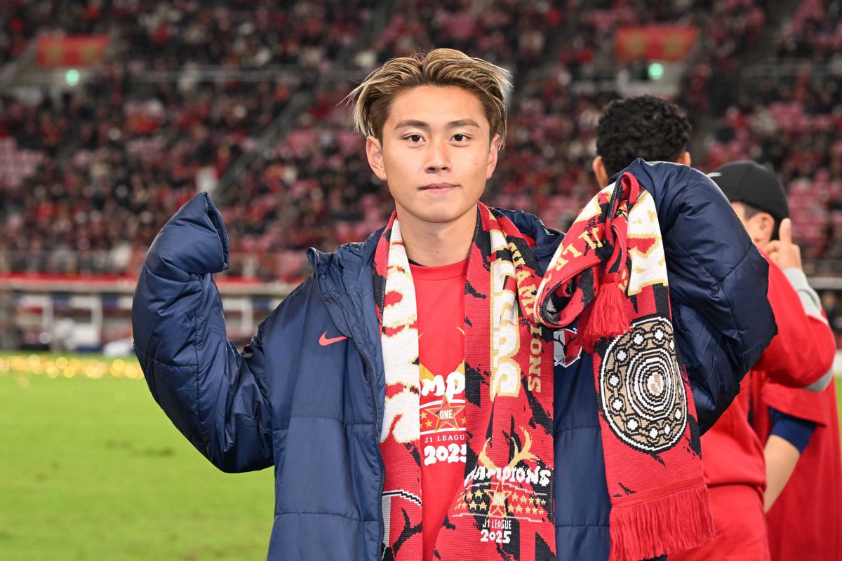 たろうと優勝できて幸せ( ; ; ) #鹿島アントラーズ優勝 #荒木遼太郎
