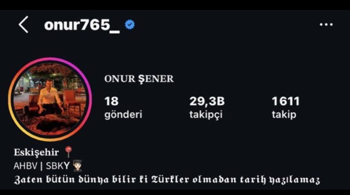 Eskişehir'de trafik polisi olarak görev yaparken yaptığı açıklama nedeniyle açığa alınan Onur ŞENER'in instagram hesabı takipçi sayısı 30.000 e yaklaştı.