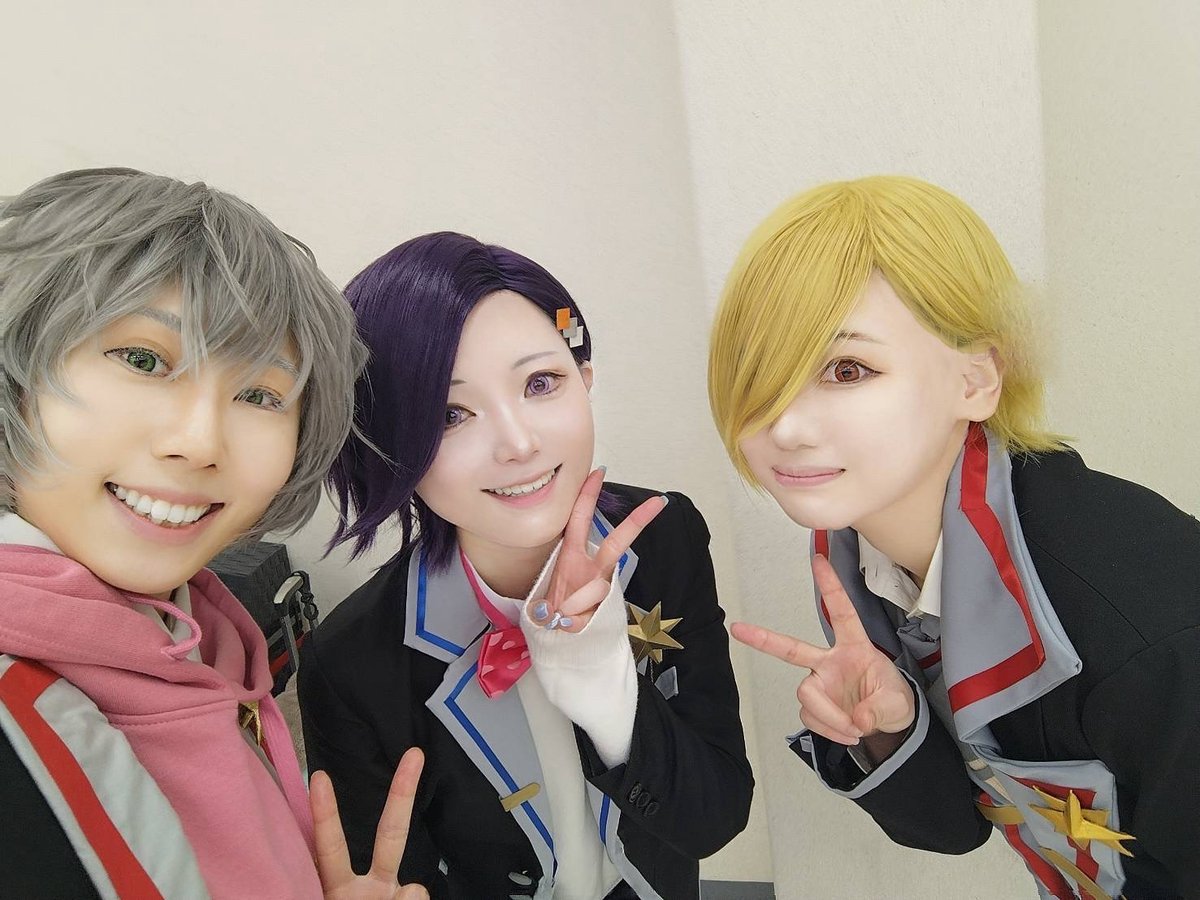 Sigsig_715's tweet photo. ノワブラちゃんと一緒に😈👼 https://t.co/CLlqsoC0h5