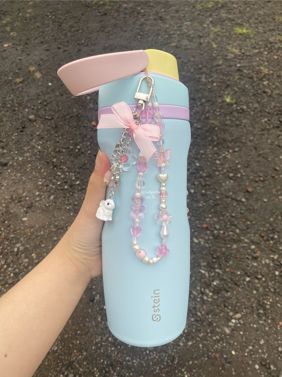 paw 🍎🗯️ tweet media