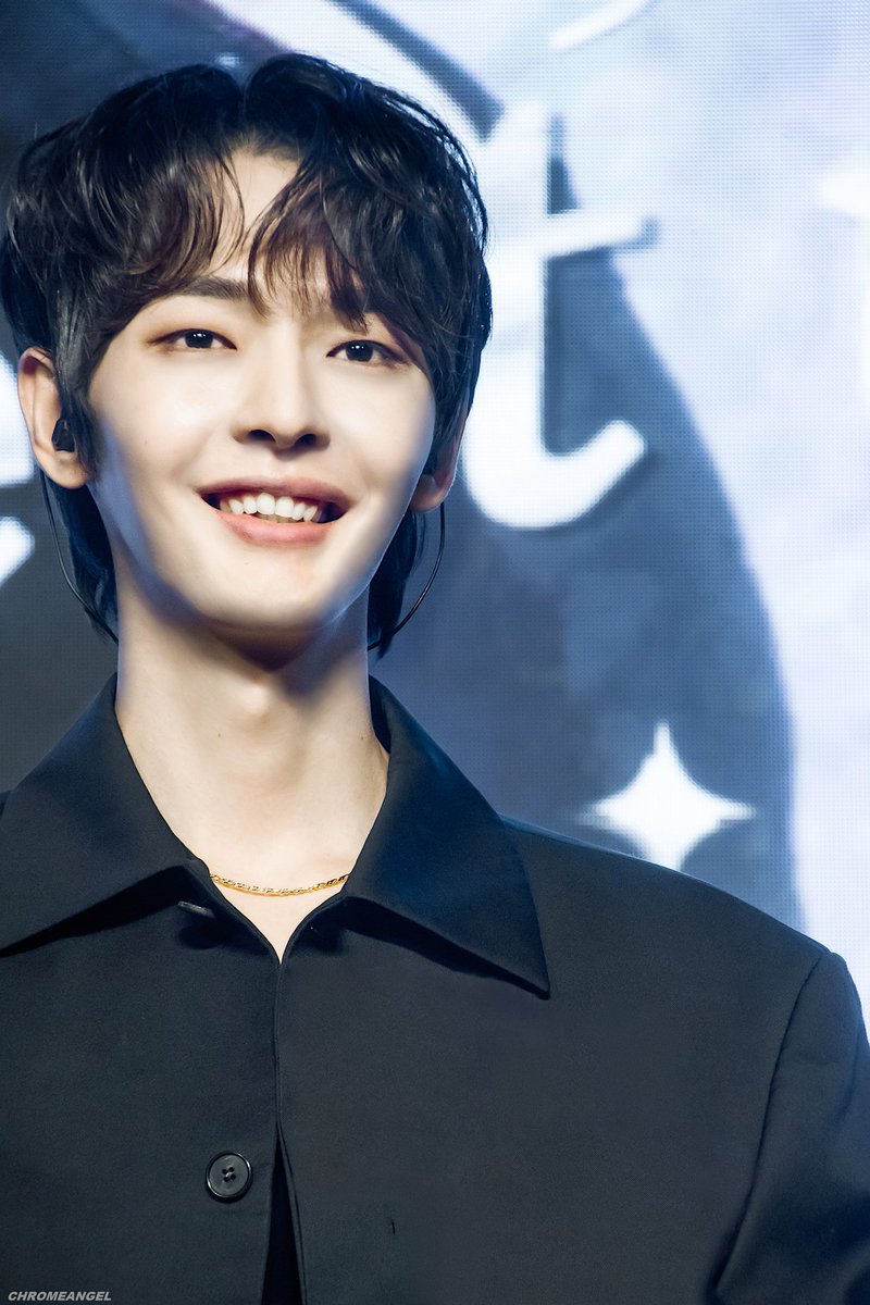 KBteeth's tweet image. 🥰 cr. chrOme000angel