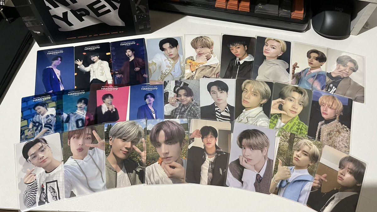 lsycode's tweet image. ˖˚˳ wts lfb ph ˳˚˖

&amp;gt; enhypen merch and photocards
&amp;gt; comment or dm me what you want will reply for the price
&amp;gt; SALE NA COZ IM DECLUTTERRING PLS BUY THEM 
&amp;gt; gcash/maya
&amp;gt; loc: paco manila
&amp;gt; payo or 3 days reservations