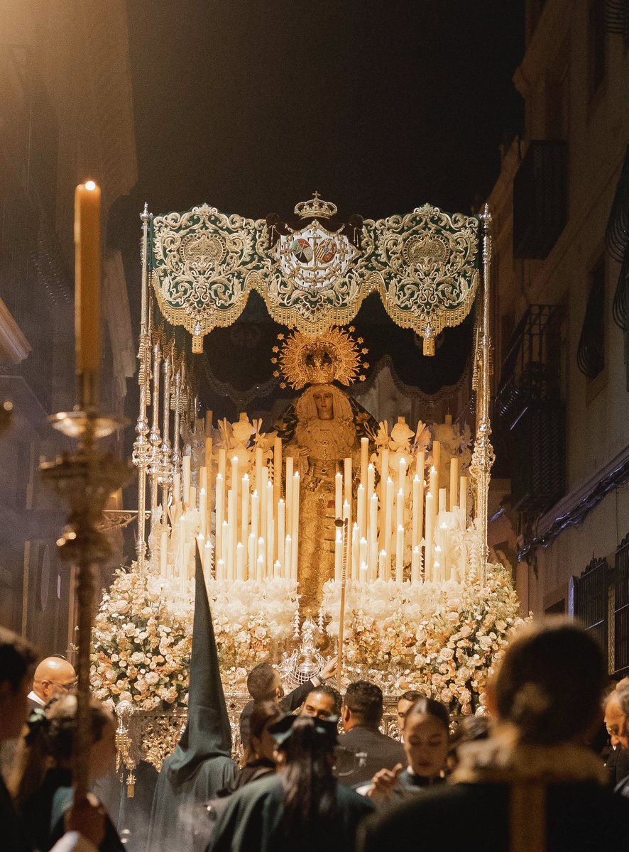 “Mientras haya vida, hay esperanza; y es verdad también lo contrario: mientras hay esperanza, hay vida”

#EsperanzaDeAlmeria #MareaVerde