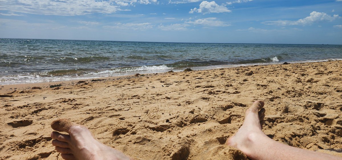 kolokithiakia tweet media