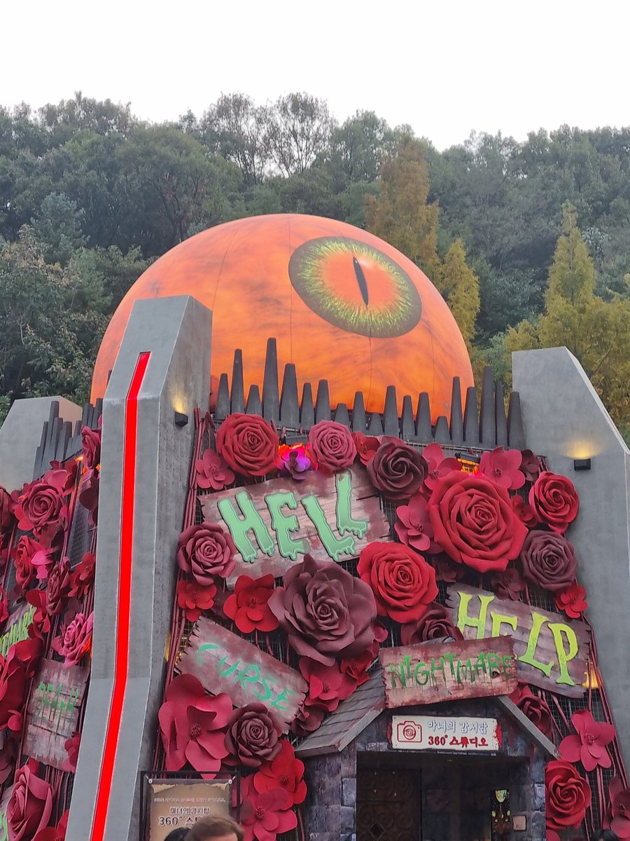 R0ckgyo's tweet photo. 에버랜드도 다녀왔었슝니다,,,
🎃👻🧙‍♀️🧹🧹❤️❤️‍🩹 https://t.co/53FRHBuvQW