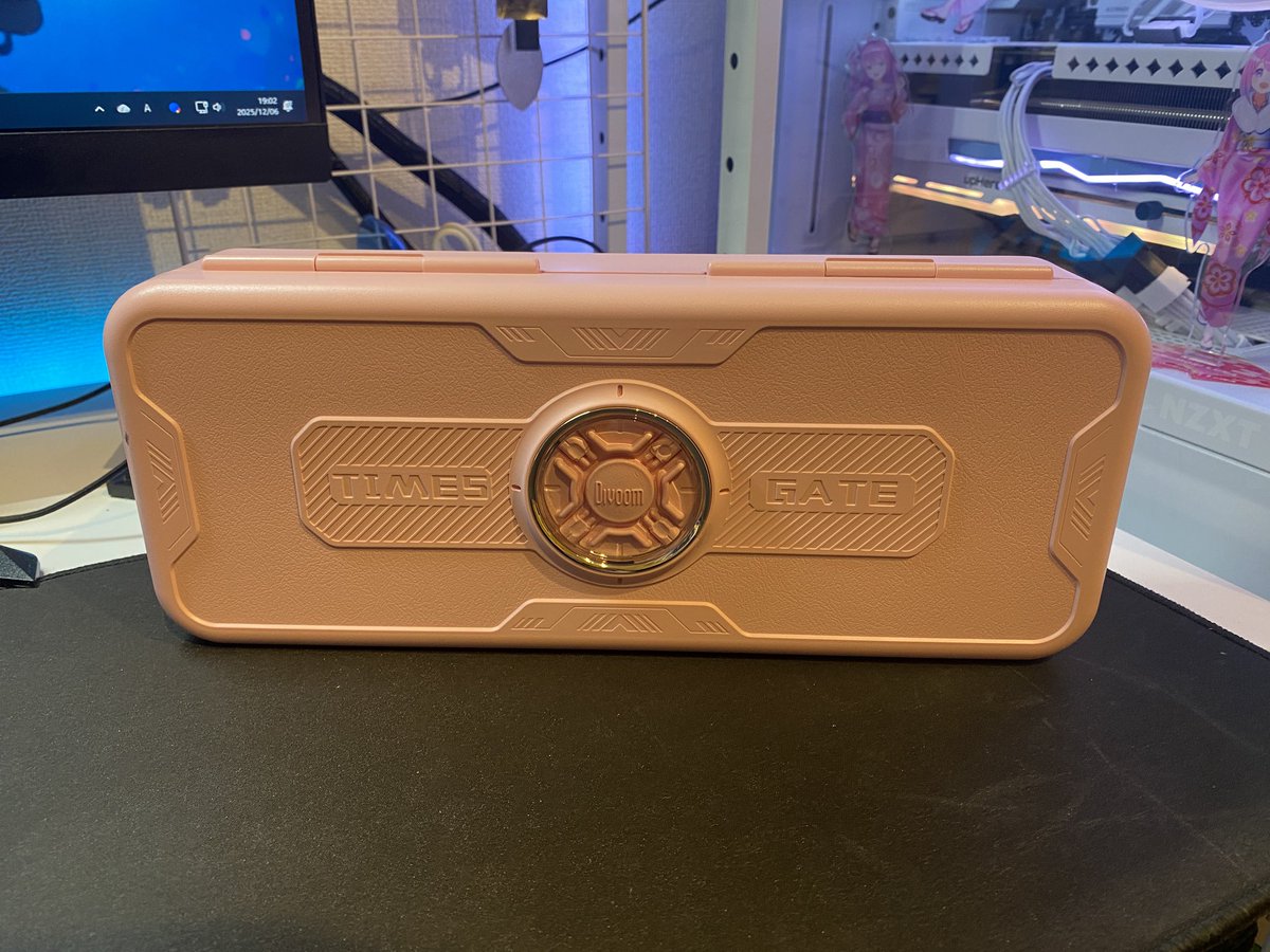 【値下げ】⭐︎美品⭐︎Divoom Times Gate 楽天市場】Divoom Times Gate 置き時計 おしゃれ デジタル ピクセル