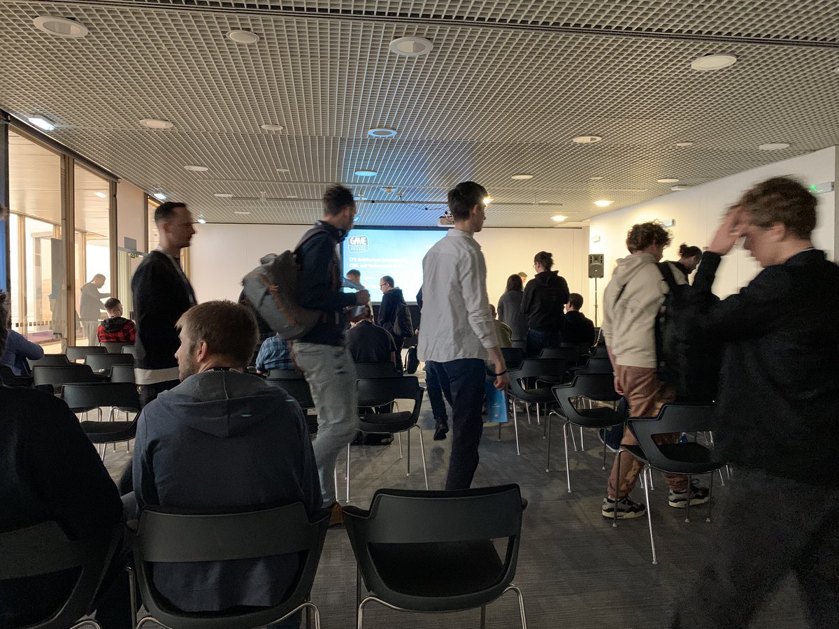 Lukas Macura tweet media