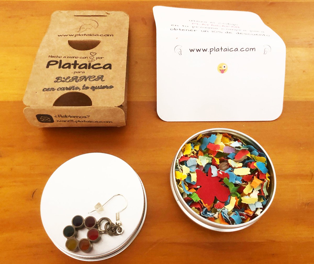 Ya han llegado los pendientes que le he regalado a mi señora por el aniversario. Todo genial, <a href="/Plataica/">Plataica (lo del TwittBoy)</a>, ¡GRACIAS!

Aquí tenéis la web, a mi señora LE HAN ENCANTADO 😍🥰 plataica.com/collections/pe…