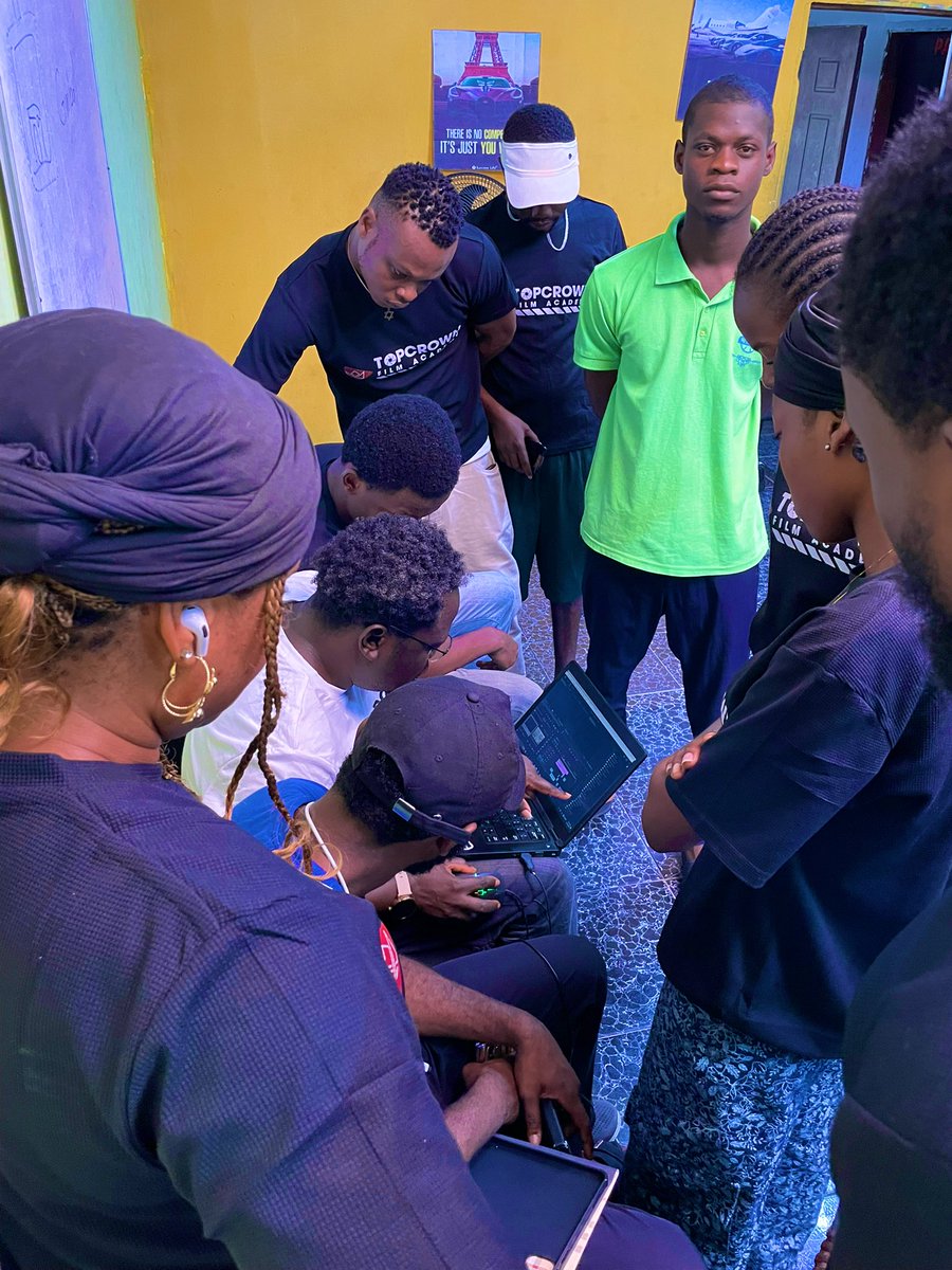 TopcrownTech's tweet photo. Passing on Knowledge: Empowering the Next Generation 📚💡Sharing knowledge is a powerful way to create impact, Teach what you've learned 🧑‍🏫Mentorship matters 🤝Create accessible resources 📊Encourage curiosity 💭Learn from others too 📚🌟 #KnowledgeSharing #Mentorship #Learning https://t.co/wwfarZqR13