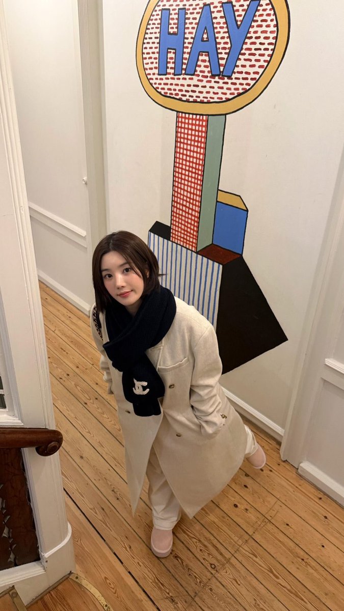𝐸. tweet media