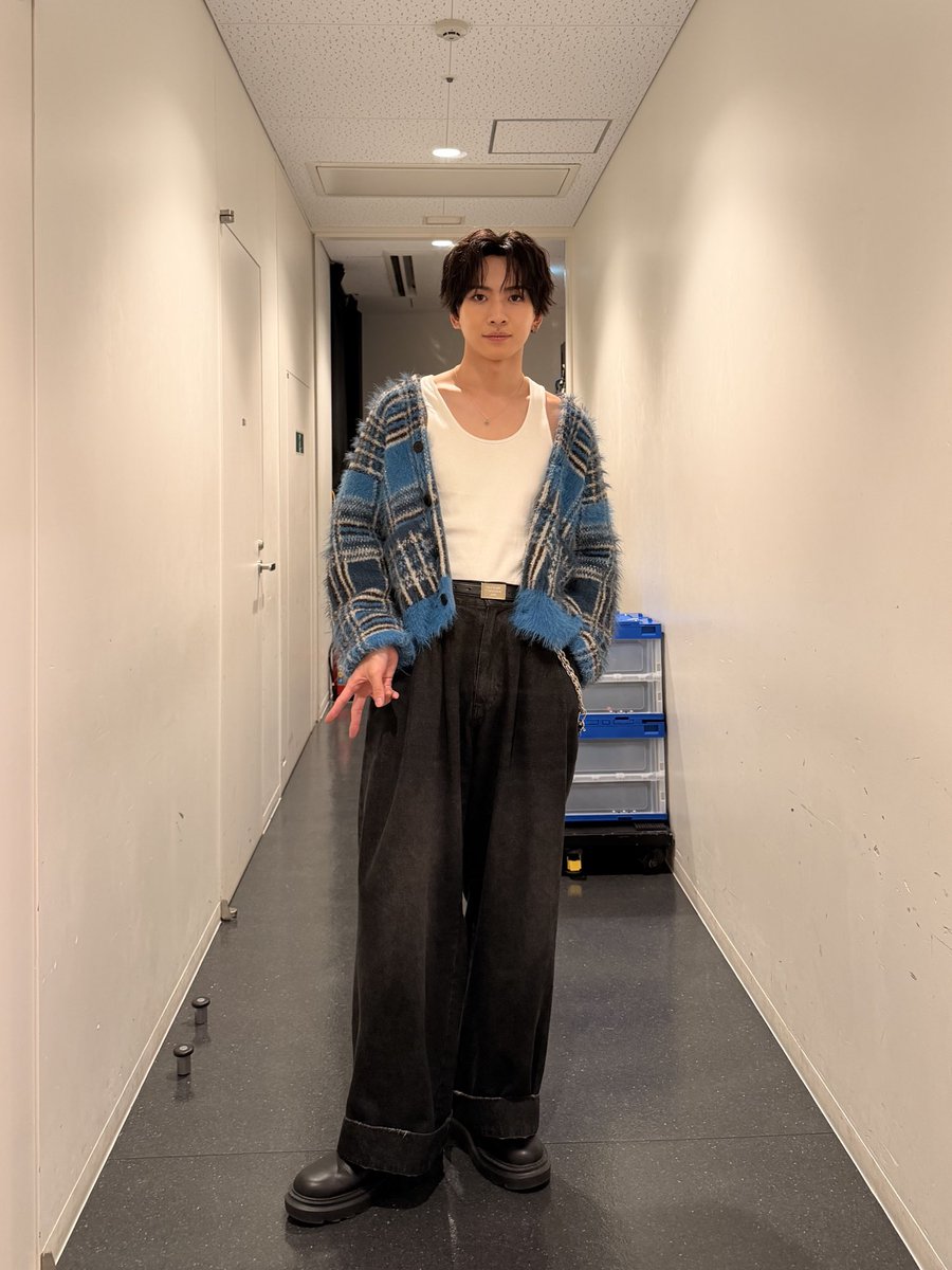 吉高 志音　STAFF tweet media