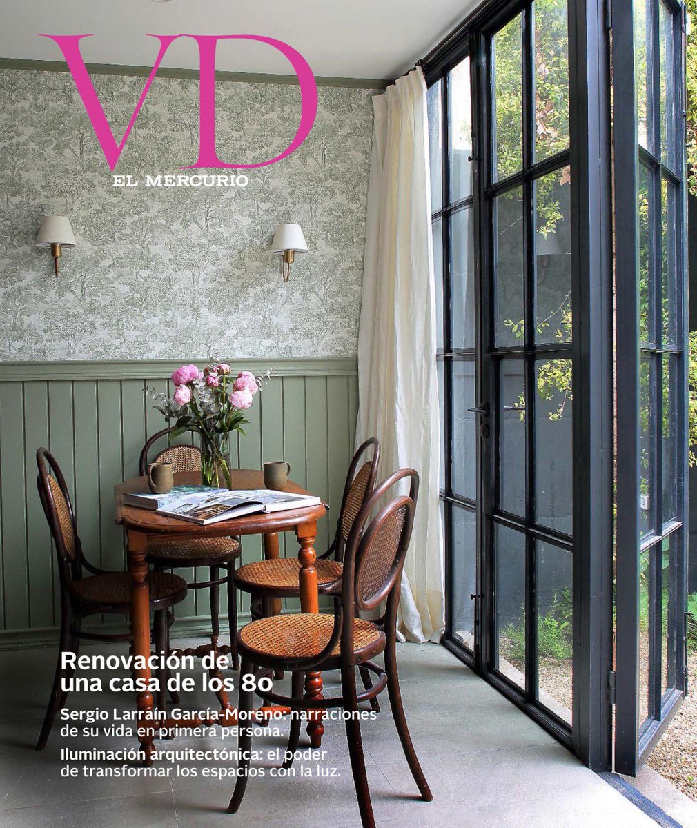 Una casa de los años 80 remodelada por la arquitecta Alicia de la Cerda; proyectos de iluminación que marcan pauta en la escena local; jardines imperdibles para visitar en Santiago y un libro que relata la vida del arquitecto Sergio Larraín García-Moreno escrito por Juana Puga: