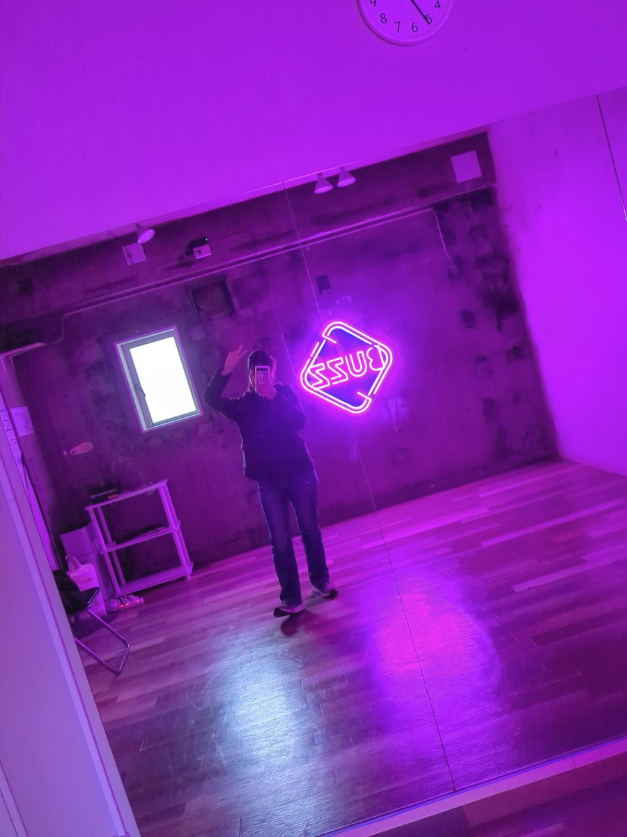 ダンスに始まり、ダンスに終わる日。あ、家に帰ってキングダムのアニメを観るまでは終われない。