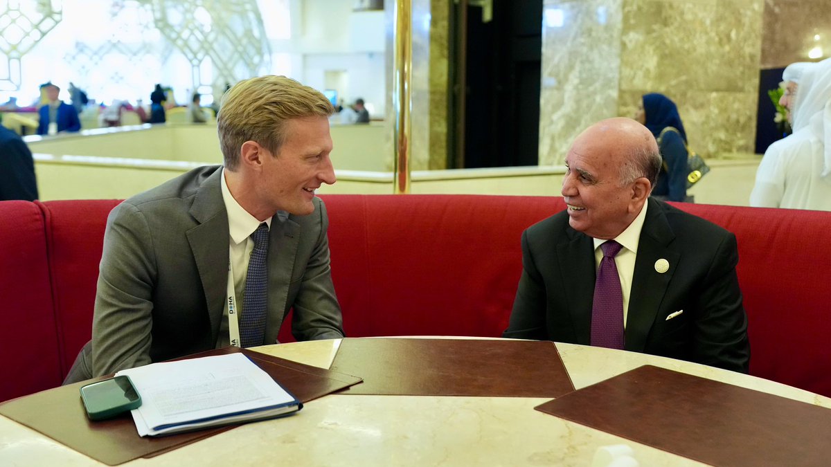 نائب رئيس مجلس الوزراء ووزير الخارجية يبحث مع نائب المدير التنفيذي لبرنامج الأغذية العالمي دعم الأمن الغذائي وجهود الإغاثة في المنطقة – وزارة الخارجية العراقية mofa.gov.iq/2025/60563/