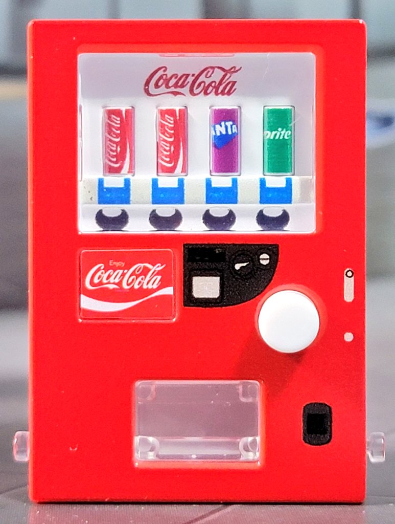 コカ・コーラ自販機ミニチュア コカ・コーラ自販機がミニチュアになっ