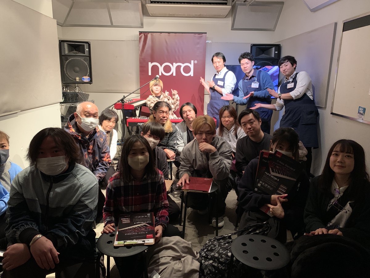 shima_machida's tweet photo. Nord Keyboardsセミナー無事終了！Nord Stage4やNord Electro6の魅力が伝わる内容で盛大に盛り上がりました！白井アキトさんの演奏カッコよかったです！！ご参加頂いた皆様、白井アキト様、キョーリツコーポレーション様、本日は誠にありがとうございます！ https://t.co/jeVRUW9WLf