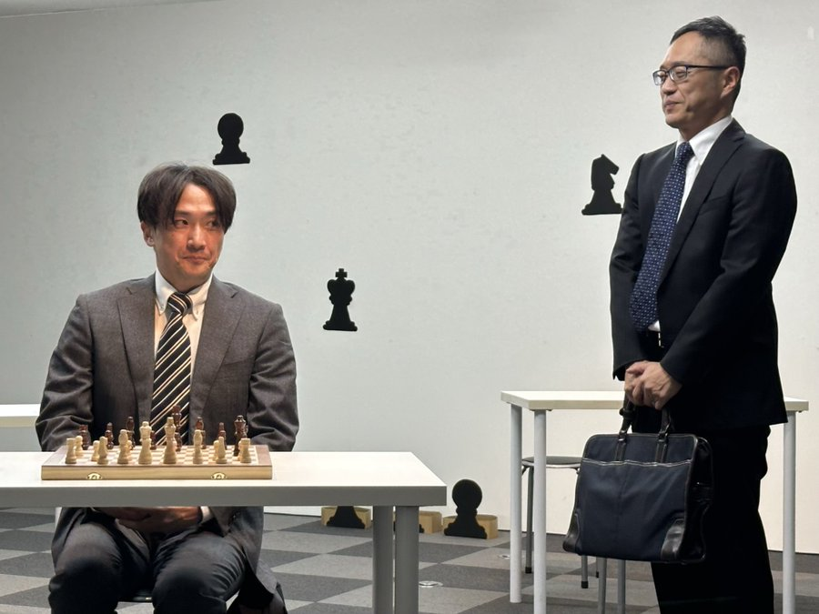 本日も2ステージ終了。2回とも満員でした。ご来場本当にありがとうございました！
明日は千秋楽。キャンセルなどもあり、お席まだございます。明日12時までご予約受付中
shibai-engine.net/prism/webform.…
「くだらなく、シニカル」なタンバリンの新しい傑作です。
お見逃しなく！

＃ゲーム　＃東京タンバリン