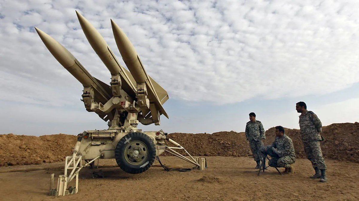 🔸رزمایش تازه نیروی دریایی سپاه پاسداران برای پوشاندن شکست جنگ ١٢ روزە

روز پنج‌شنبە، ١٣ آذر ١٤٠٤، نیروی دریایی سپاه پاسداران، رزمایش جدیدی را برای پوشاندن شکست در جنگ ١٢ روزە، در منطقه عمومی دریای عمان برگزار کرده است. 

این رزمایش که بخشی از سلسله مانورهای نظامی ایران پس از جنگ