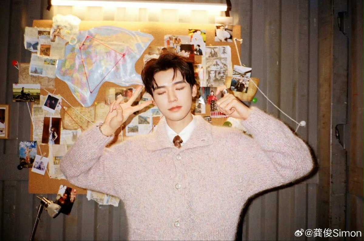 Tylly21's tweet photo. I woke up and saw that if you put the photos together, my dad said 51129 https://t.co/dWQTFvh509
