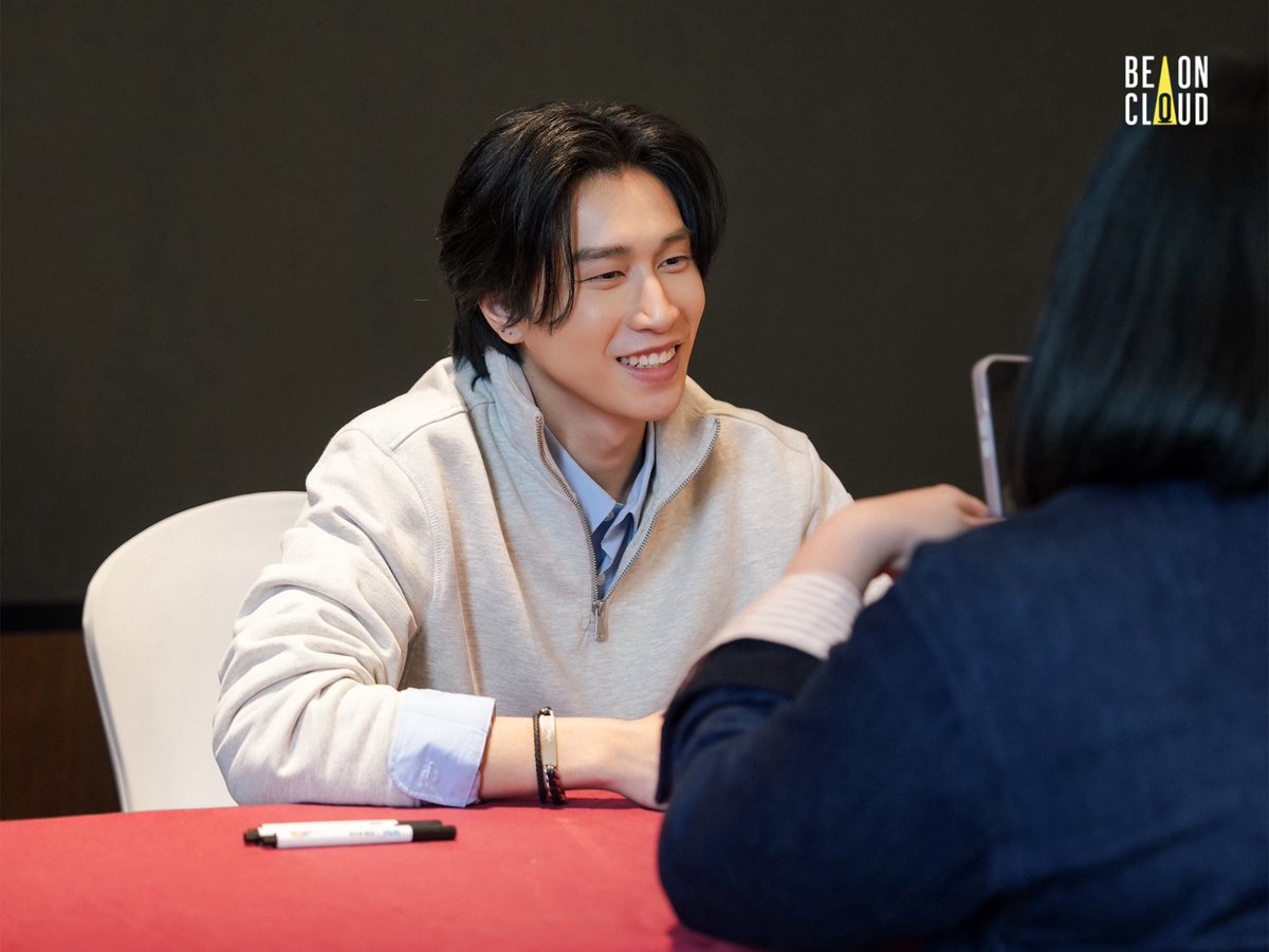 beoncloud_th's tweet photo. ภาพบรรยากาศช่วง Fan sign กับ ไบเบิ้ล วิชญ์ภาส ภายในงาน Bible Fan Sign in SuZhou 📸✨

#YoungTuDayxBible https://t.co/Gsi61GoTEr
