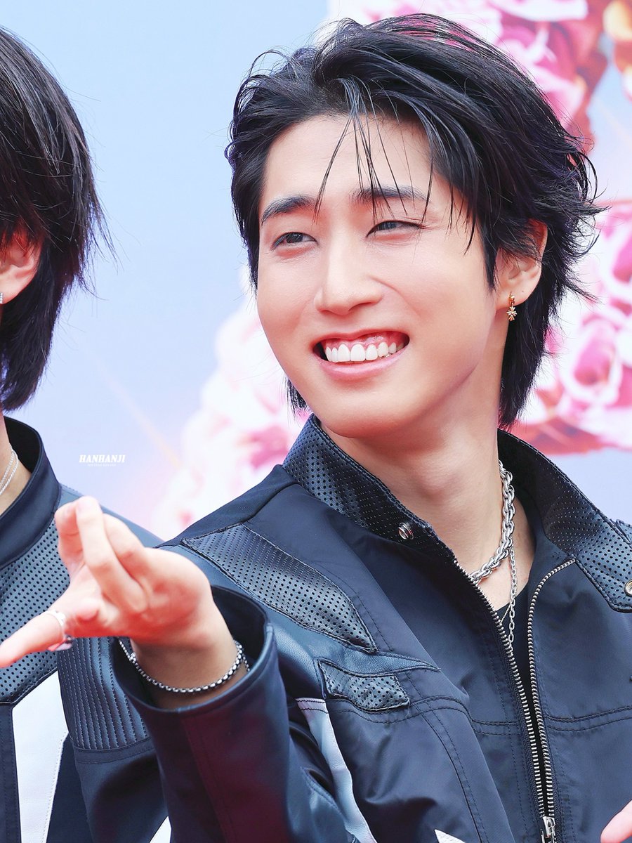 hanhanji_914's tweet photo. 20251206 AAA 2025

#HAN #한 #한지성
#StrayKids #스트레이키즈 https://t.co/BCrWh9A0XV