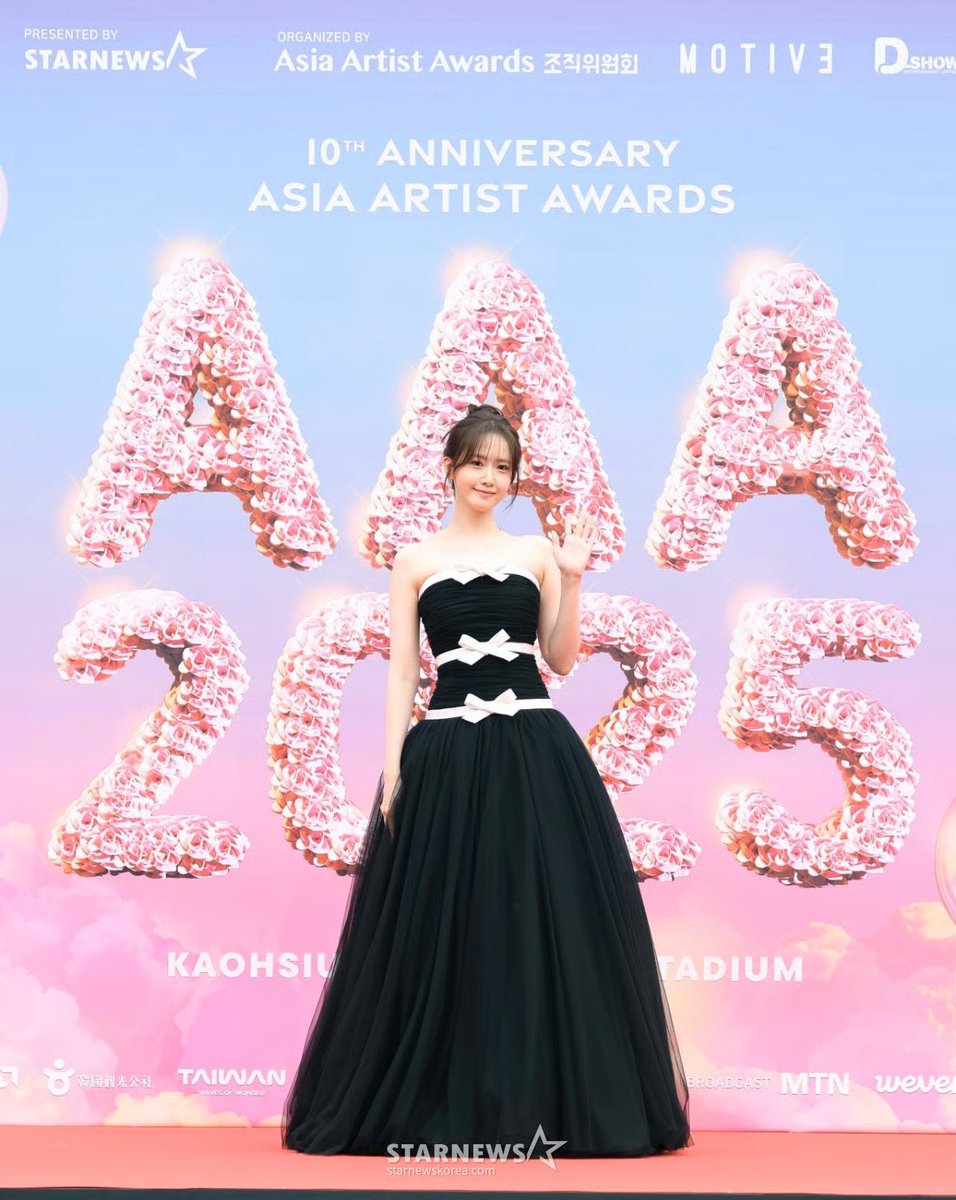 ordinarynojaem's tweet photo. Lim YoonA at the red carpet for ASIA ARTIST AWARDS 2025✨ https://t.co/TluhkHILu9
