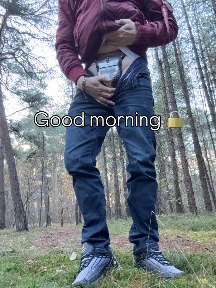 Good morning, let's go for a morning walk, shall we ?
#outdoor #chastity #lockedmen #carraradesigns #lockandobey