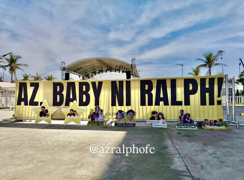 The iconic “𝐀𝐳 𝐛𝐚𝐛𝐲 𝐧𝐢 𝐑𝐚𝐥𝐩𝐡” cloth banner is always here, unfailingly tagging along like a proud signature of our support.

It’s more than just a banner now, it’s a symbol of loyalty reminding everyone that Az will always have a family, her Razzles cheering for her.