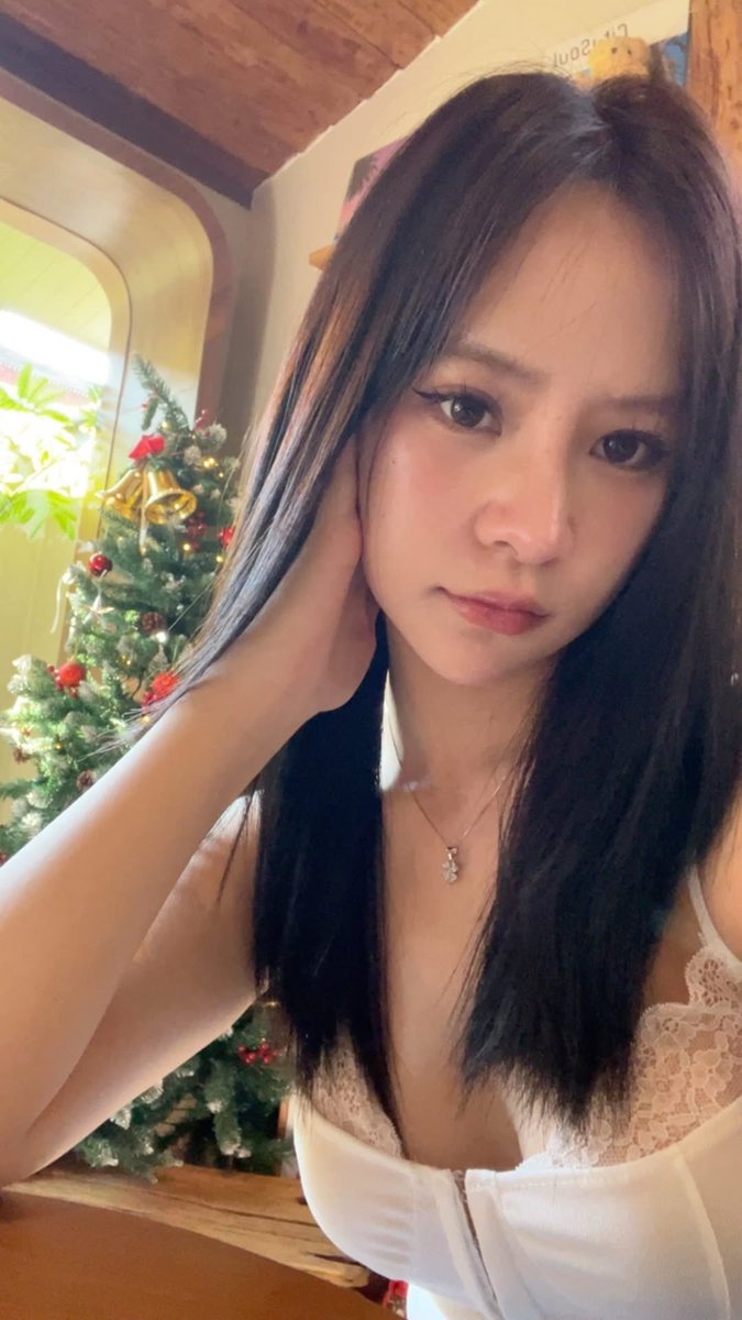 whooooooooosths's tweet photo. เห้ยย🥵🥵🥵 https://t.co/yOBs8ImAtJ