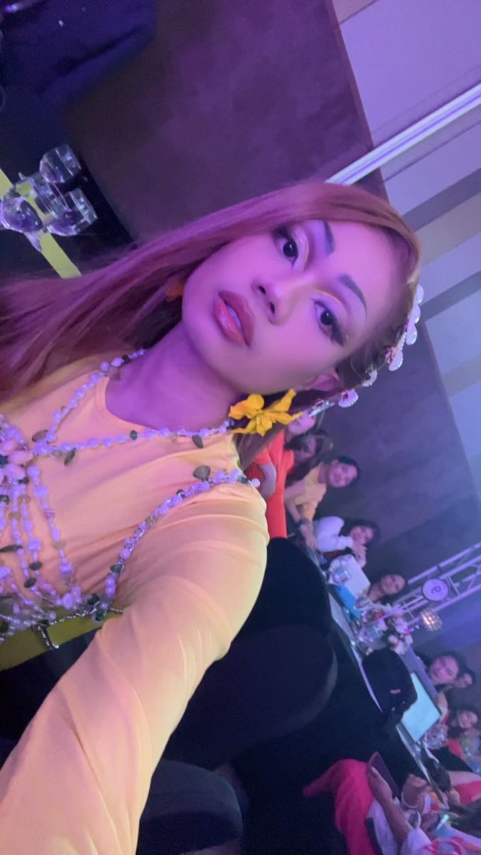 jemberlog's tweet photo. Ganda gandahan kagabi
Di naman nanalo sa raffle https://t.co/5o8KTOPs3O