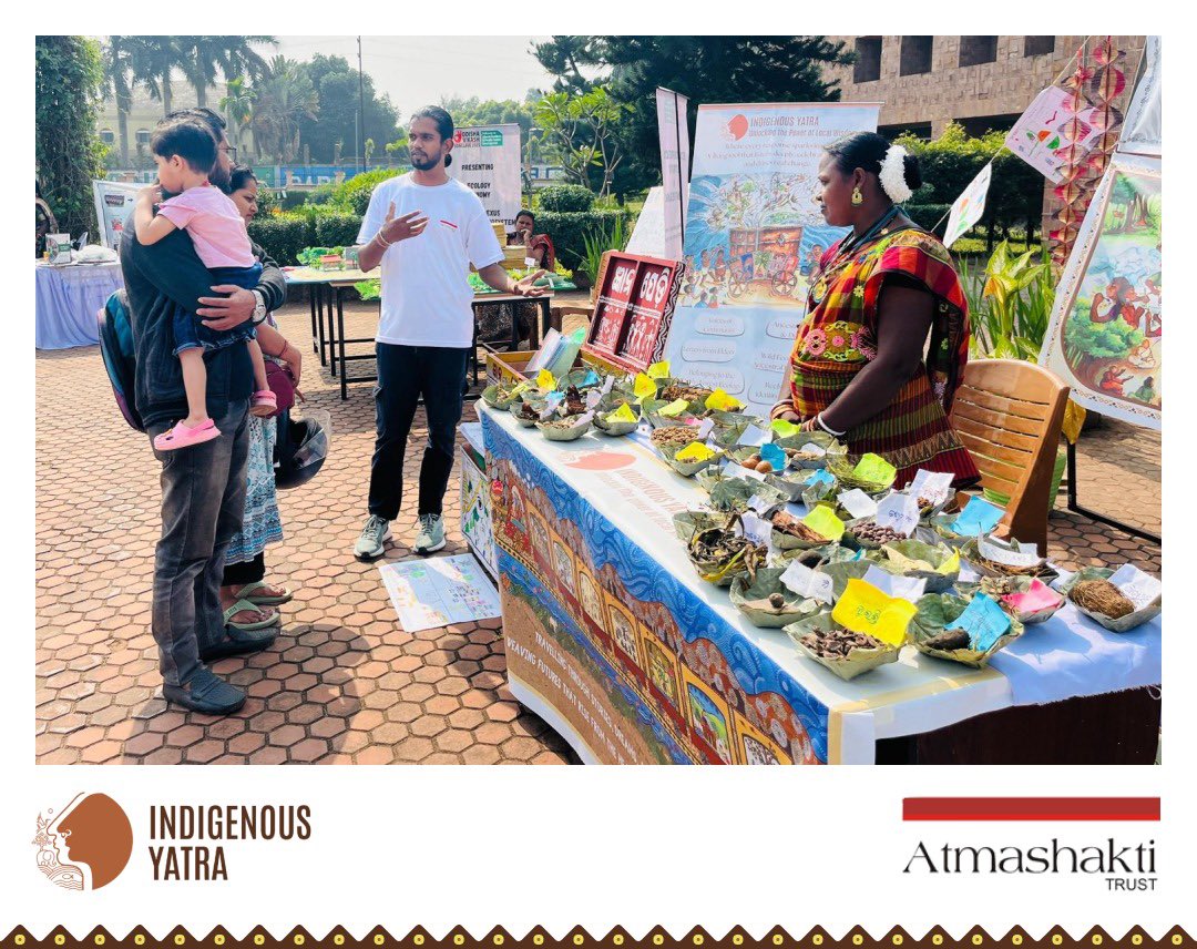 Atmashakti3's tweet photo. Our days at #OVC25 reaffirmed and strengthened our resolve to carry the Gyana Pedi forward across different communities and geographies.
#IndigenousYatra #GaonChaupal #OdishaVikasConclave2025 #wisdombox https://t.co/sOHrfJTgVx