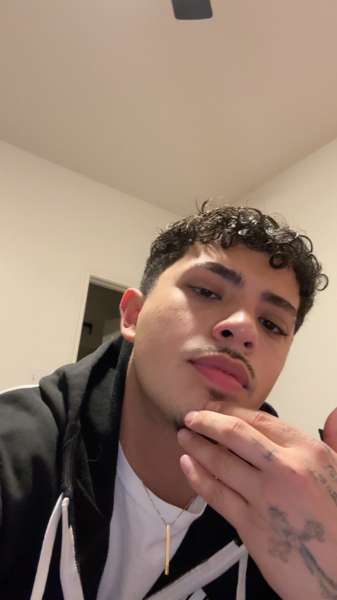 𝔤𝖆𝖇𝖊 tweet media