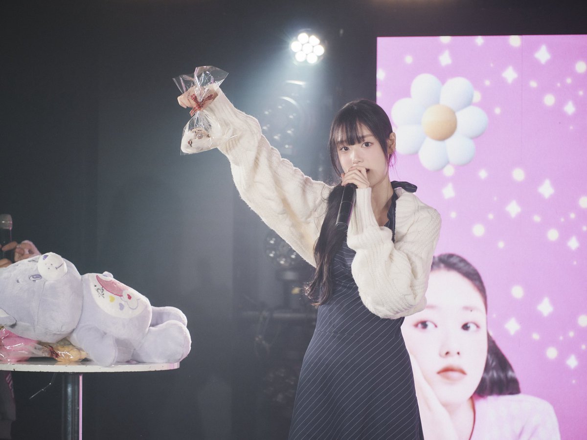 ichimanpiece's tweet photo. プレゼントコーナーでがんばるドアちゃん🧸
251204
KIM DOAH BIRTHDAY LIVE 2025
#KIMDOAH #김도아 #キムドア
#DOAH #도아 #ドア https://t.co/kivfrAdOhg