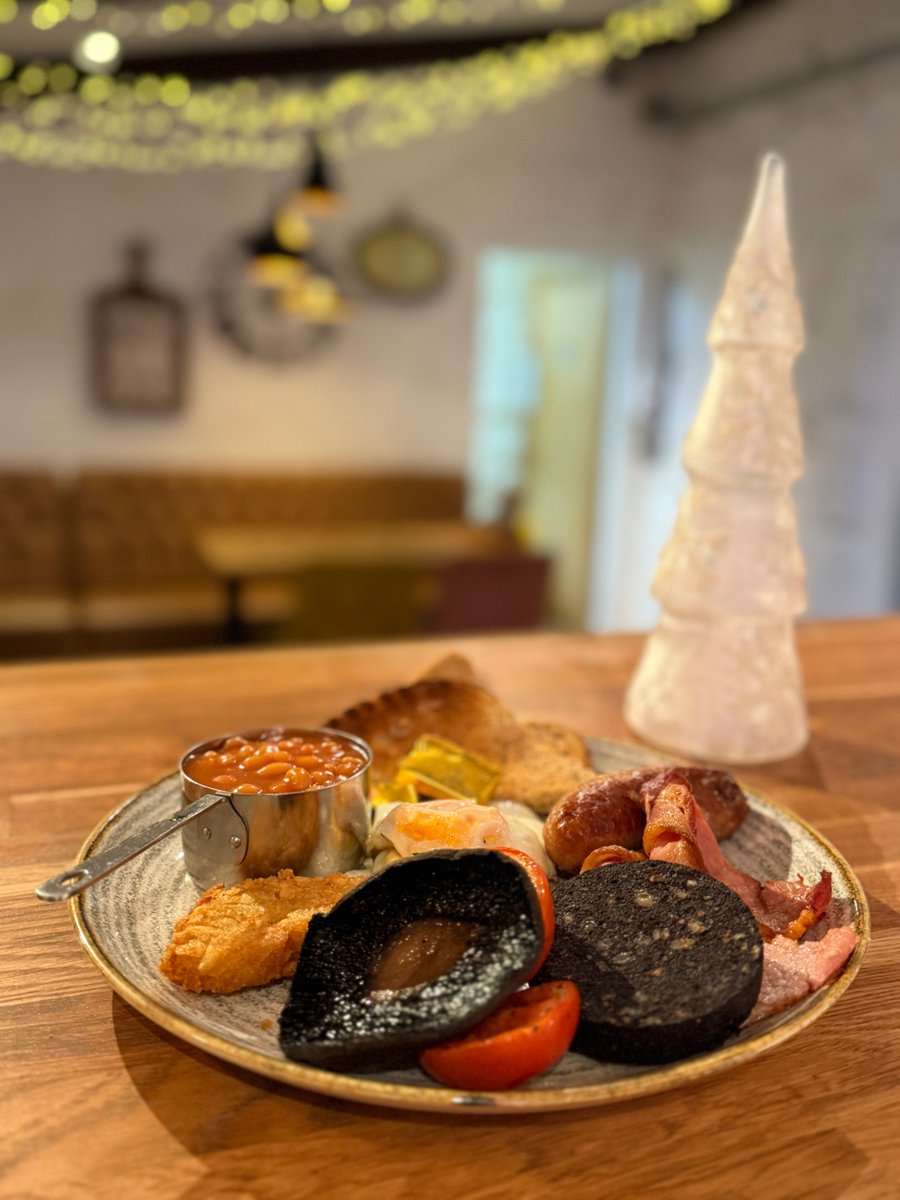 Golden Fleece Inn tweet media